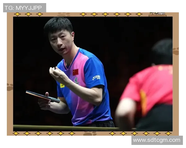 足球明星街头秀技艺与球迷互动共度欢乐时光